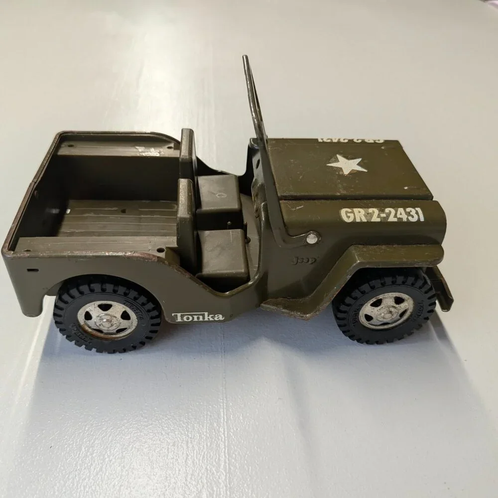 Vintage Tonka Metal Military Jeep